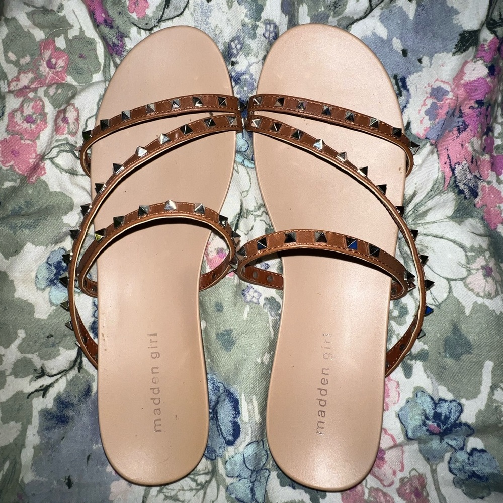 Studded 9.5 Madden Girl sandals